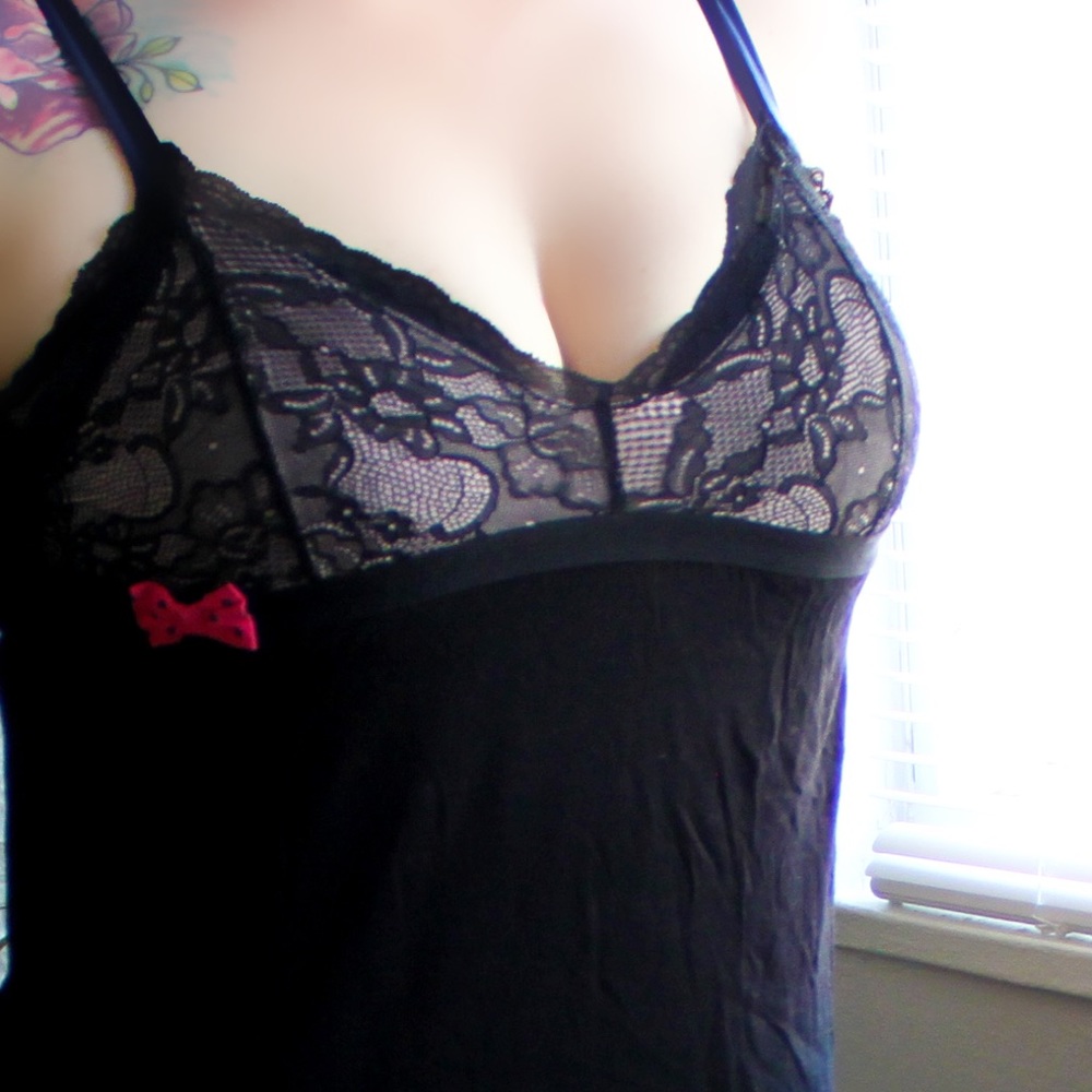 Undiz Black and Lace Tank / PJ Top with Pink Bow